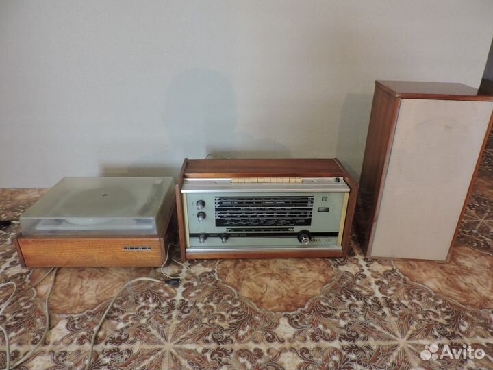 Радиола Рига 102