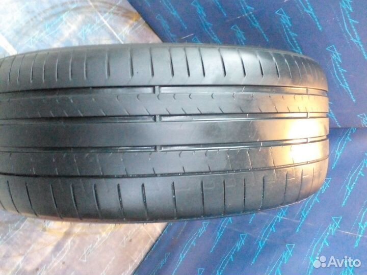 Pirelli P Zero PZ4 285/35 R23 107Y