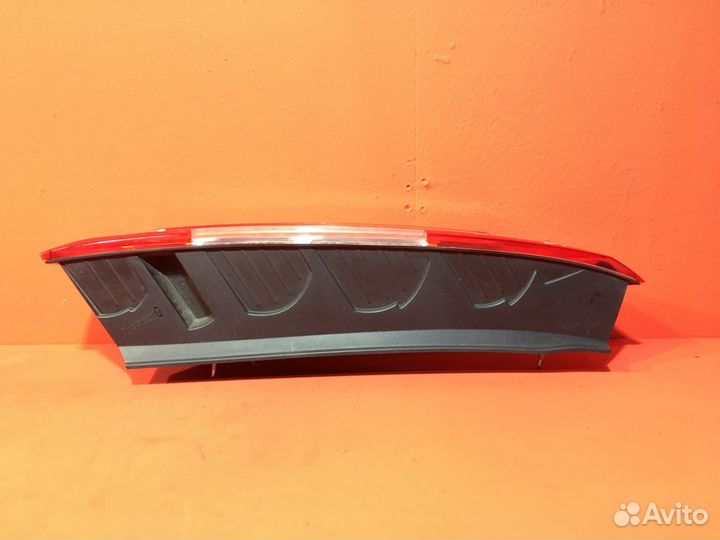 Фонарь для Ford C-MAX qqdb 1798 куб. cv. (Б/У)