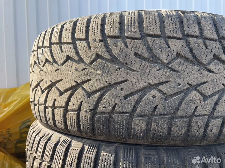 Toyo Observe G3-Ice 215/55 R17