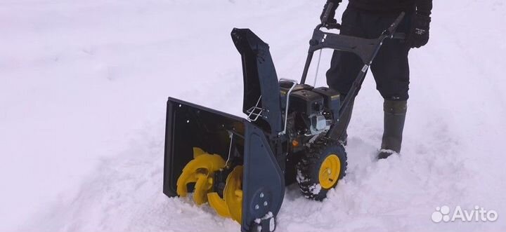 Снегоуборщик Champion ST 553