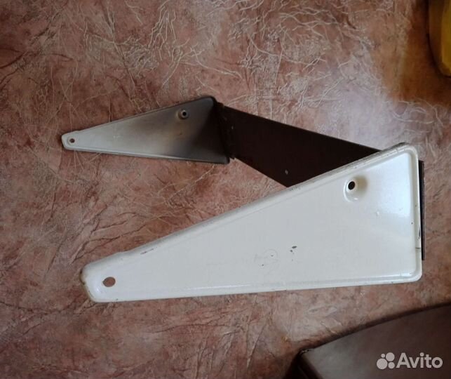 Крепление для раковины к стене