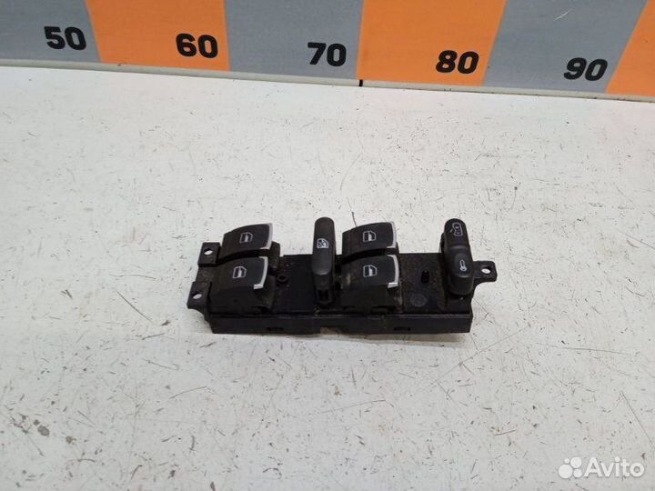 Блок управления стеклоподъемниками Volkswagen Bora