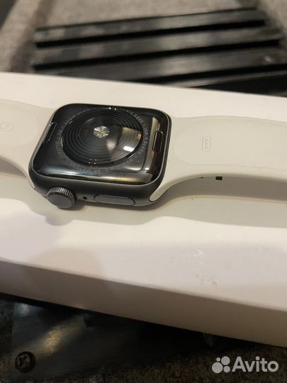 Apple watch se 40mm space gray aluminum Case