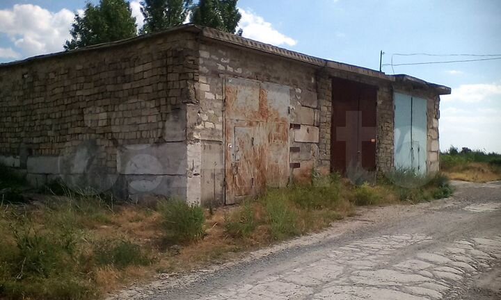 Гараж, > 30 м²