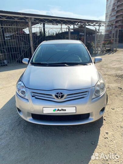 Toyota Auris 1.6 AT, 2011, 122 500 км