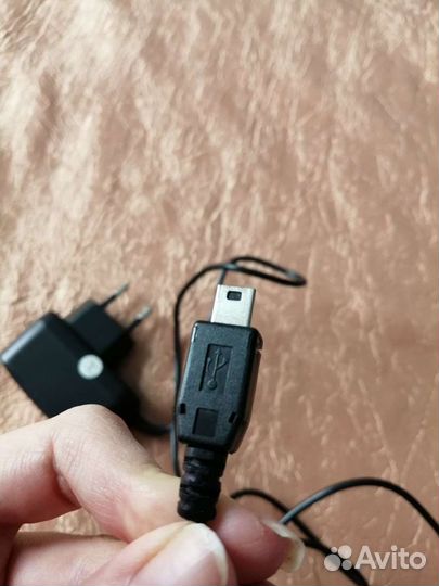 Зарядное устройство