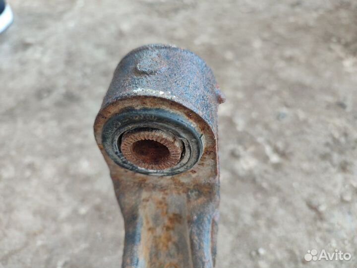 Кулак поворотный задний левый Toyota Camry ACV 40