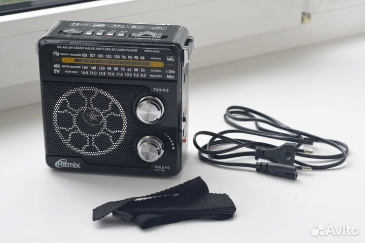 Радиоприемник Ritmix с воспроизведением флешек