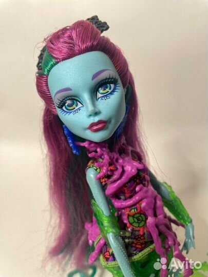 Кукла монстр хай
