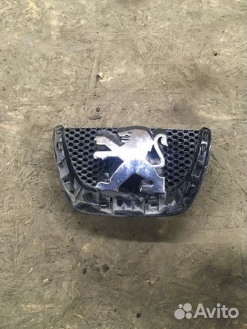 Эмблема Peugeot 207