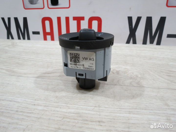 Переключатель света Skoda Rapid