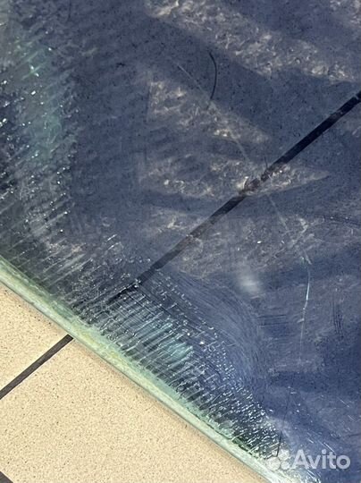 Стекло заднее Мерседес w126 sec купе