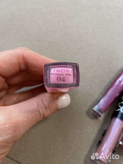 Блески для губ с шиммером