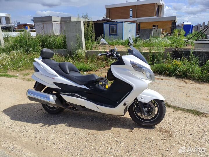Suzuki Burgman Skywave 400