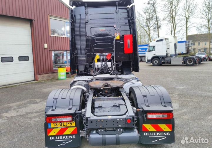 В разборке грузовик Volvo, FH с 2013