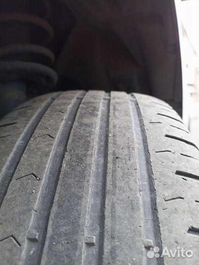 Continental ComfortContact - 5 215/60 R16