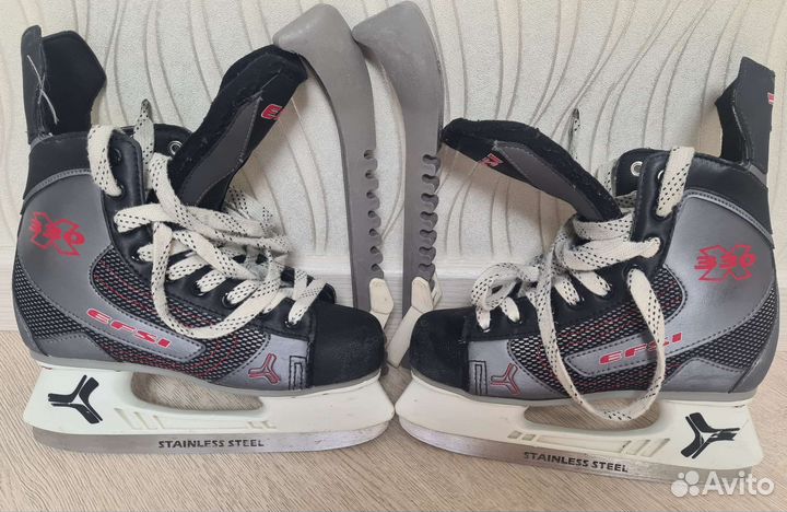 Коньки хоккейные