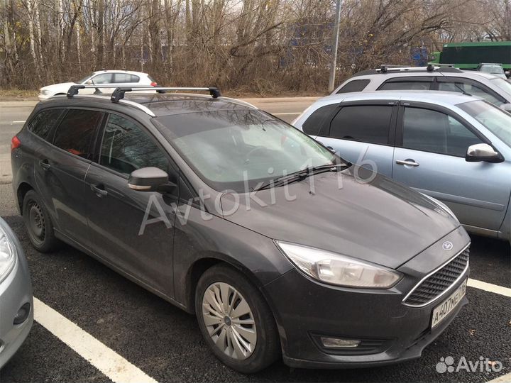 Багажник Turtle Air 2 на Ford Focus 3 SW