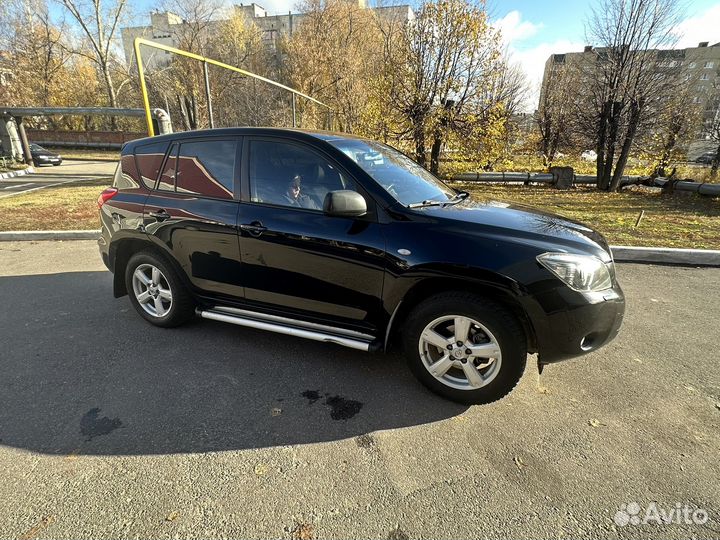 Toyota RAV4 2.0 AT, 2008, 231 000 км