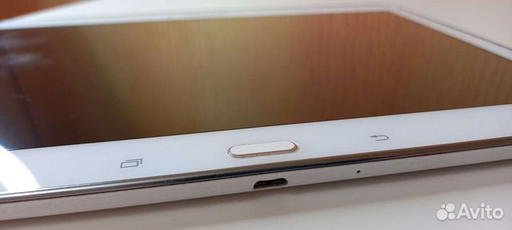 Планшет Samsung Galaxy Tab 4 10.1