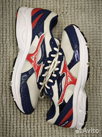 Mizuno Crusader 9 Forward