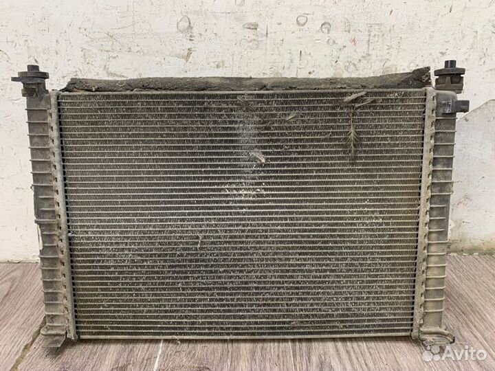 Радиатор двс Ford Fiesta F6JA 2003