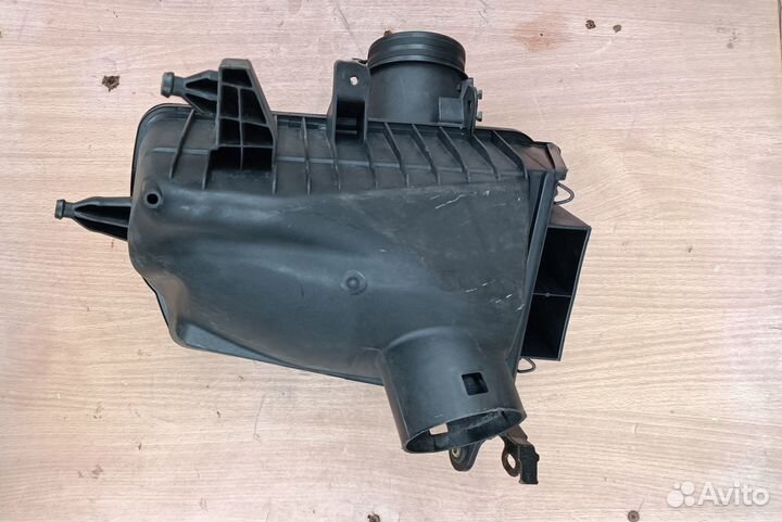 Корпус воздушного фильтра Nissan X-Trail T31