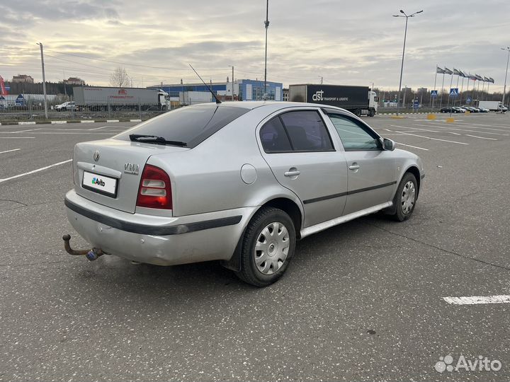 Skoda Octavia 1.6 МТ, 2002, 222 000 км