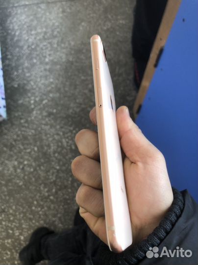 iPhone 8 Plus, 64 ГБ