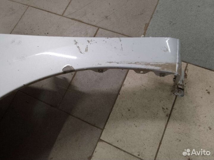 Крыло переднее левое renault Logan 2