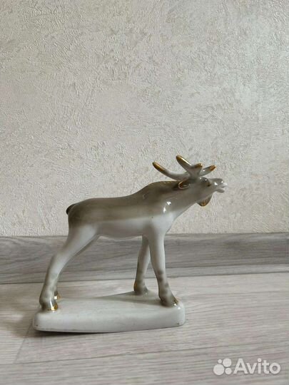 Фарфоровые статуэтки лось
