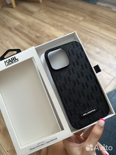 Чехол Karl lagerfeld 14 pro max
