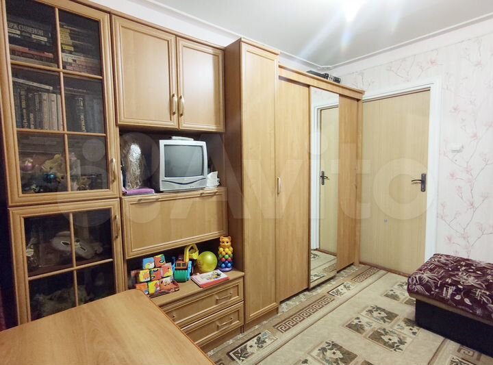 Комната 10,9 м² в 4-к., 3/9 эт.