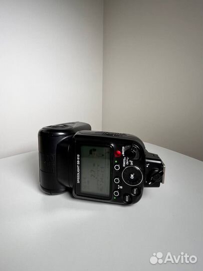 Вспышка Speedlight SB-910