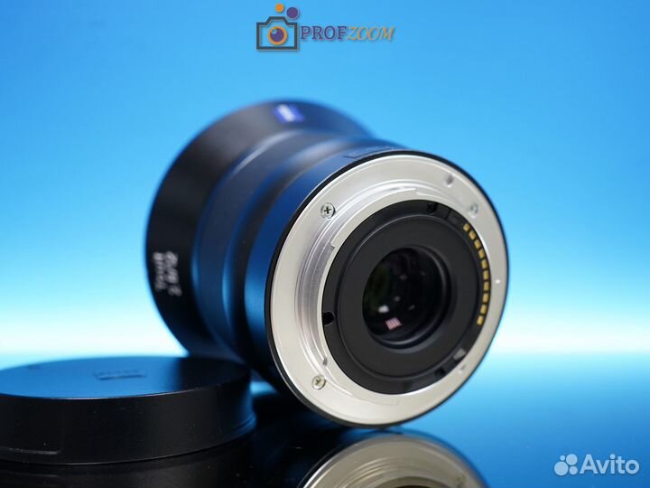 Объектив Zeiss Touit 12mm F2.8 E-mount