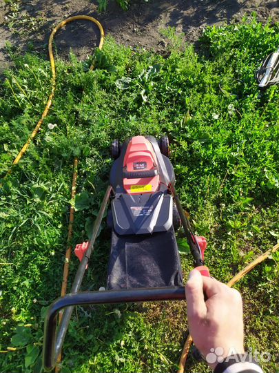 Газонокосилка электрическая