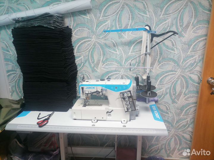 Продам оверлок, плоскошовная швейные машинки Jack