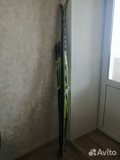 Беговые лыжи комплект