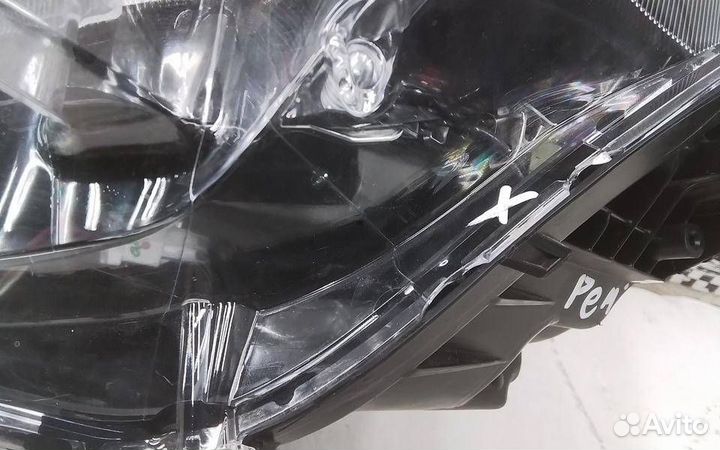 Фара левая Toyota RAV4