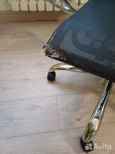 Компьютерное офисное кресло