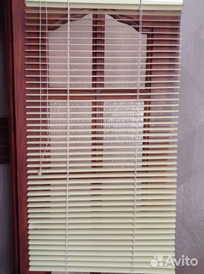 Жалюзи горизонтальные бу