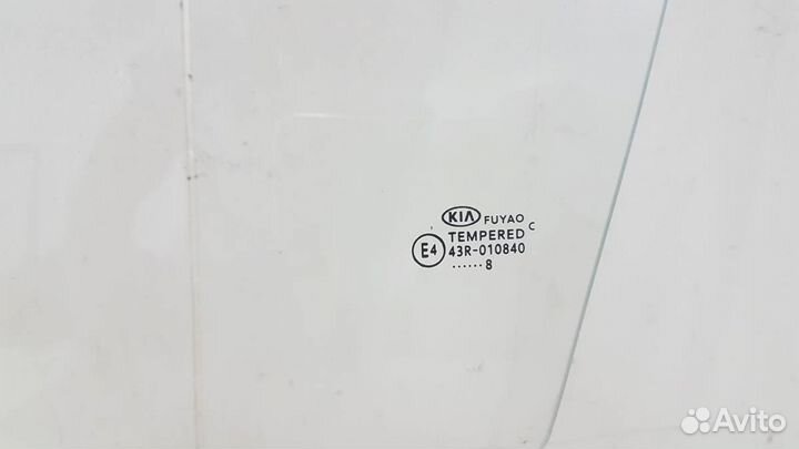 Стекло двери передней левой Kia Rio 4 FB 2017