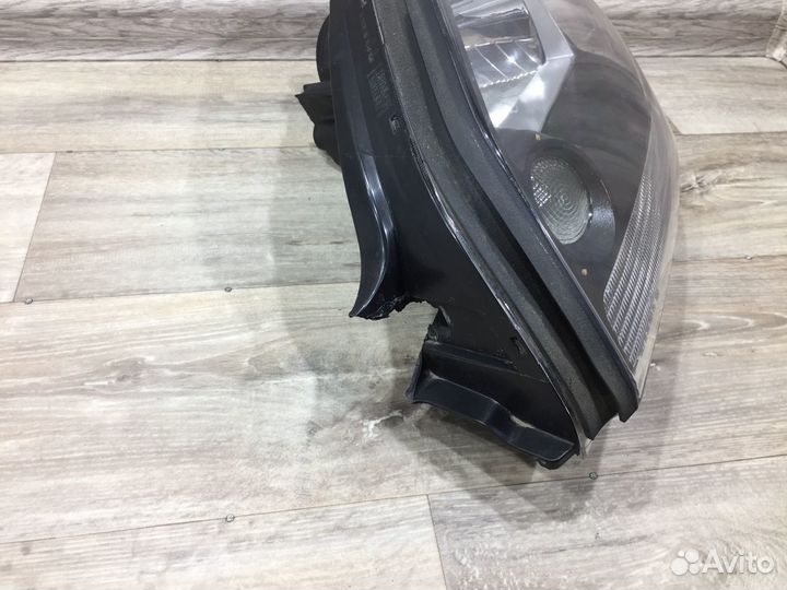 Фара левая Hyundai Tucson 1 (04-10) Хендай Туксон