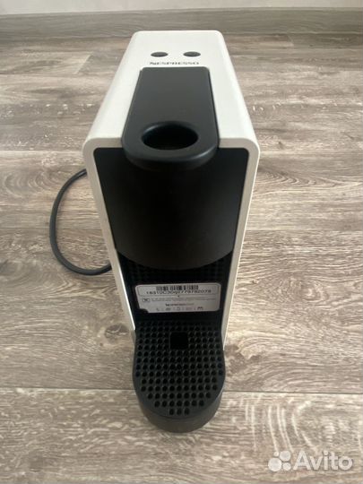 Кофемашина Delonghi капсульная