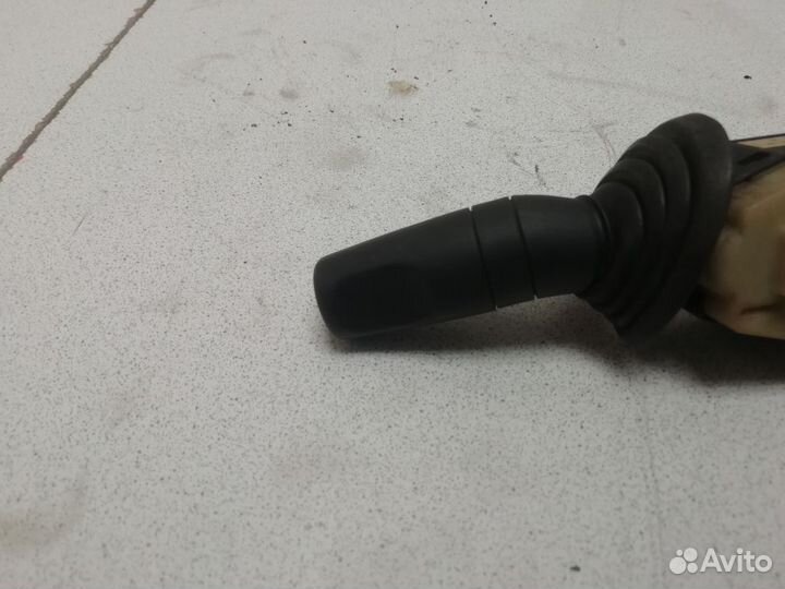 Переключатель стеклоочистителей подрулевой 93BG17K