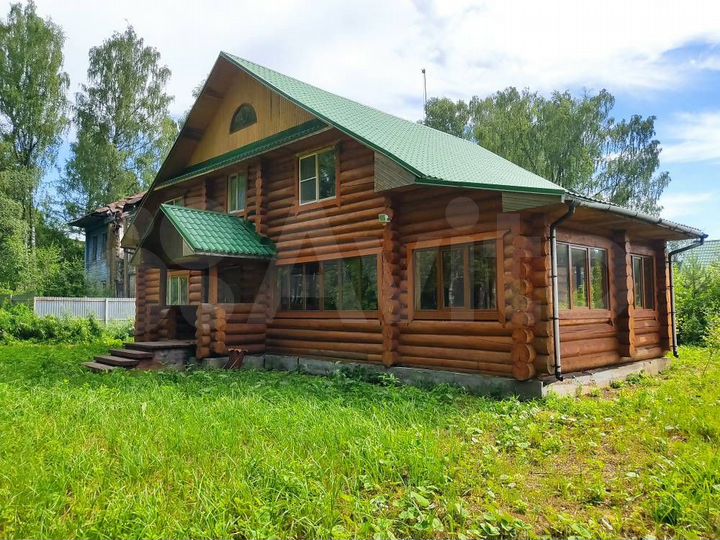 Дом 265 м² на участке 21 сот.