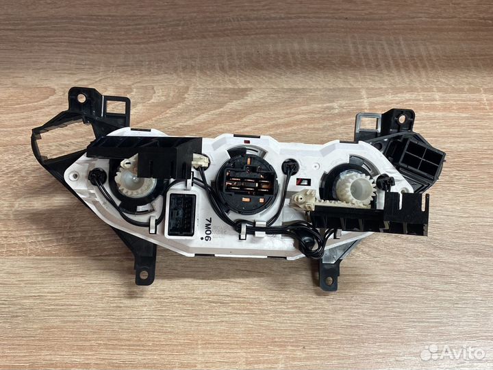 Блок управления отопителем Авео Т250