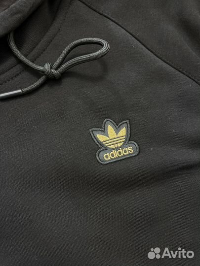 Спортивный костюм adidas зима