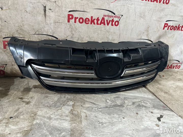 Решетка радиатора Toyota Corolla E150 2008